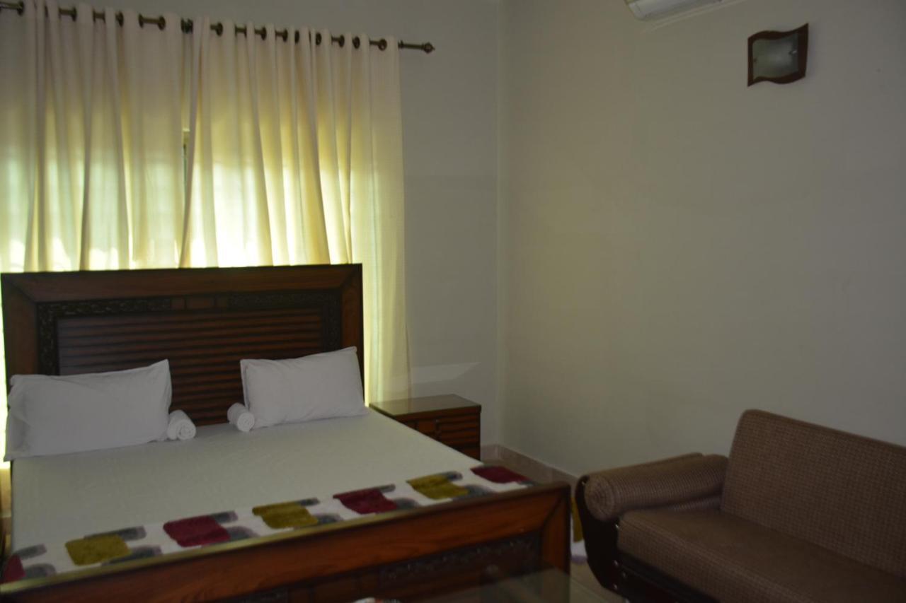 The Travelers Den Hotel Islamabad Exterior photo
